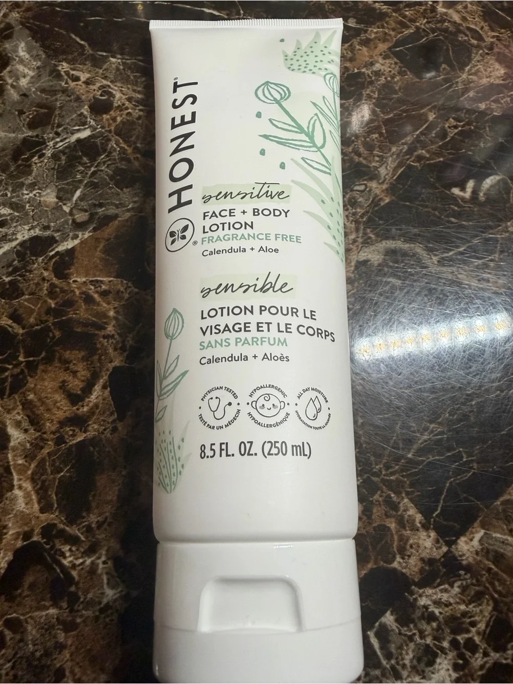 The Honest Company White & Light Green Sensitive Face + Body Lotion